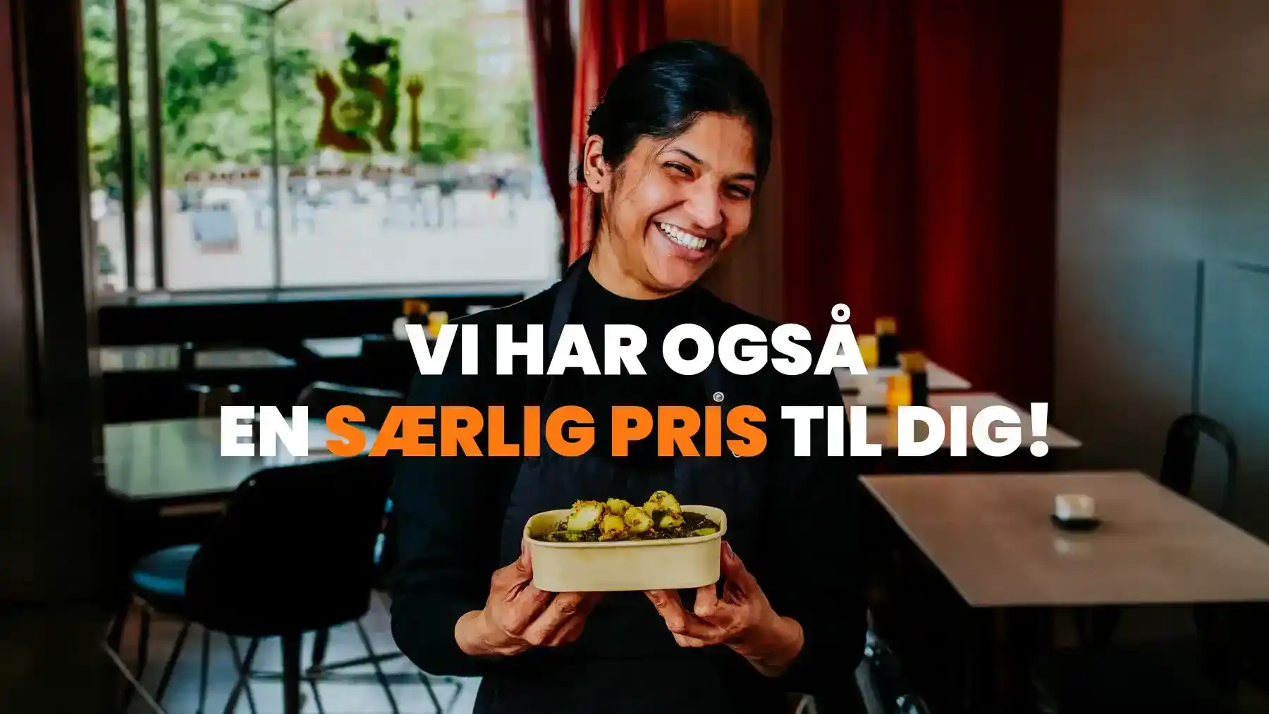 Bindia medarbejder med Spinach Aloo og særlig pris
